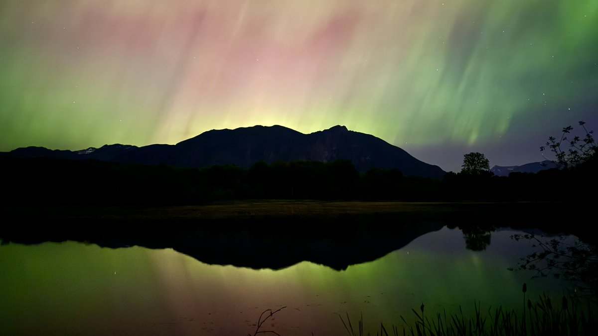 Northern lights in Snoqualmie, WA