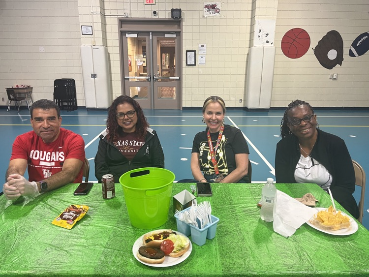 With multi-talented Pit Bosses on our team we can't help but be successful. Mr.Serpas and Mrs.Sanchez thank you for going the extra mile to help us all reach our goals. Our annual tailgate concluded the Staff Appreciation Week and it was DELICIOUS!!!!