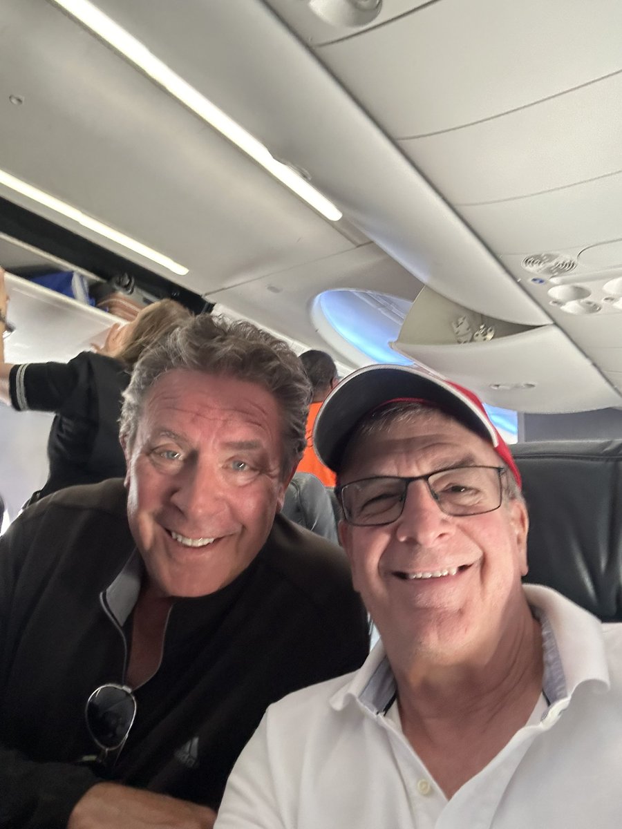 MintPros's tweet image. Flying back to NJ with the great @DanMarino