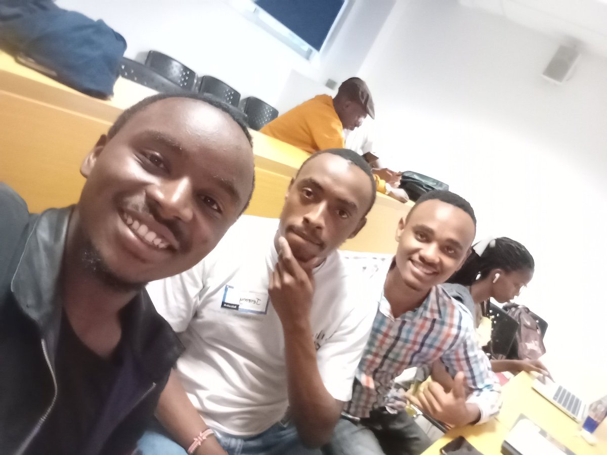 fine5y's tweet photo. Developers ni wanoma 😂
But we've really learnt so much especially by calling API requests from Gemini AI by Google. This is such a nice product....I'll use in my AI projects. 
@WTMNairobi @githubeducation @GDG_Nairobi  @juanpa @github @redbull
#Buildainairobi
#redbull https://t.co/io3JNisYzJ