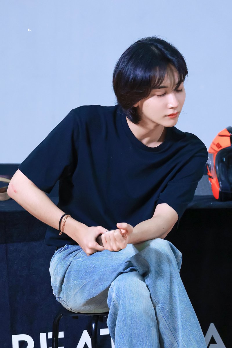 𝐔.🌼 tweet media