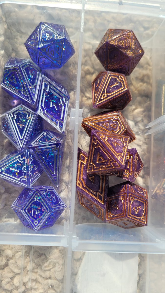 AstrusTreasures's tweet photo. These used to be missing a single piece and it bugged me! So now they are complete! Any catch your eye ?✨️🧙‍♂️ https://t.co/EWZN0WDRee