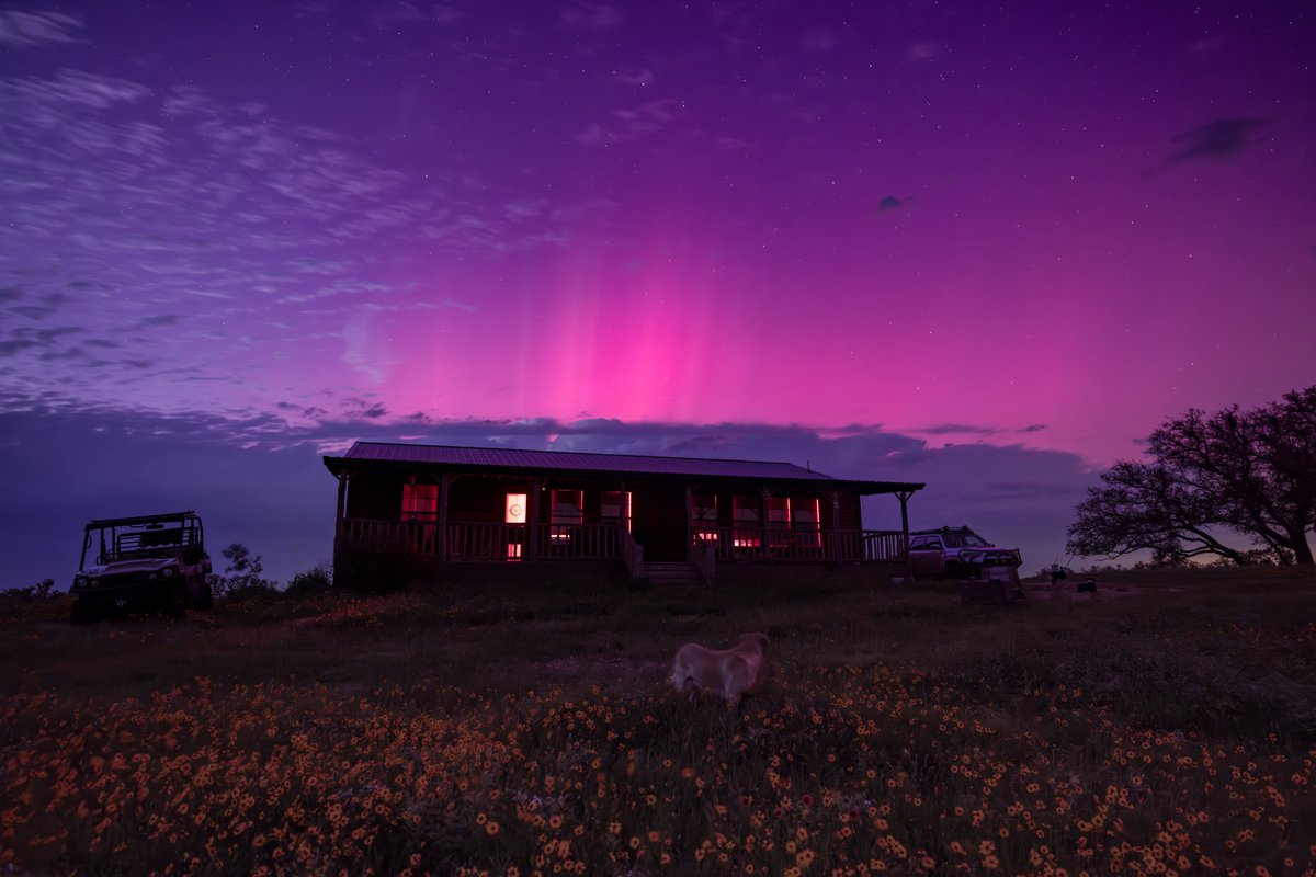 312Will's tweet image. What an absolutely mindblowing, amazing, humbling, elemental, cosmic, beautiful treat of a month it has been in Texas.
The universe is awesome.🥰