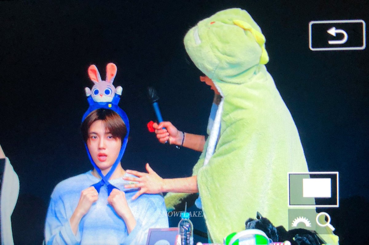 240511

#막내즈
#성민 #안성민 #SEONGMIN #크래비티 #CRAVITY #대장토끼의_하루