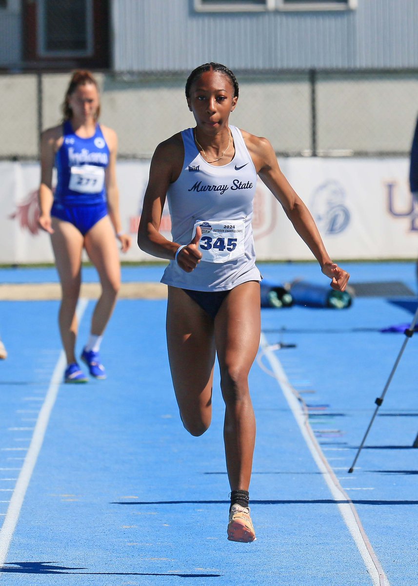RacersXCTF's tweet image. Meghan Fletcher &amp;amp; Jenna Pauly go 1⃣ - 2⃣ in the long jump. Fletcher (4,363pts) leads overall Heptathlon standings, Pauly is third (4,170). Javelin &amp;amp; 800M events remain.

#GoRacers 🏇