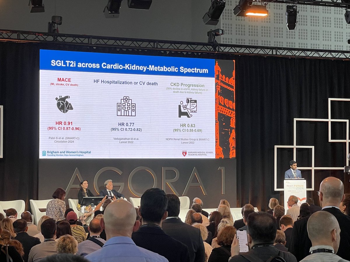 @mvaduganathan kickoff with the first presentation on the (surprisingly small😅) main stage of #HeartFailure2024 with a very clever study: Timing of Cardio-Kidney Protection With SGLT2 Inhibitors SimPub in @CircAHA with @brendonneuen ahajournals.org/doi/abs/10.116…