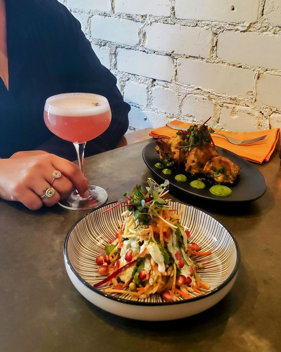 Weekend ready. 

Join us for a bite soon ✨ 

#torontolife #TO #tastetoronto #torontolife #modernindianfood #toptorontorestaurants #stclairwest #tofoodies #tofoodie #tofood #torontoeats