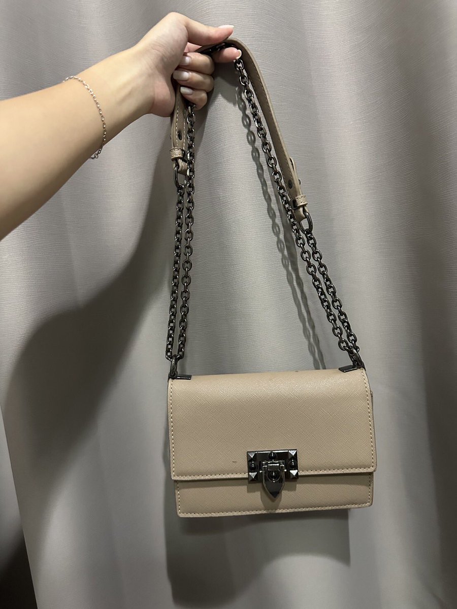 Sticker_rabbit's tweet image. #ส่งต่อ Polarboll รุ่นCody สภาพตามการใช้งานขอดูเพิ่มเติมได้นะคะ 
ราคา750รวมส่ง นัดรับได้แฟชั่นไอส์แลนด์ เดอะมอลล์บางกะปิ
#ส่งต่อกระเป๋า  #เสื้อผ้ามือสอง  #เสื้อผ้ามือสองราคาถูก  #เสื้อผ้ามือ2