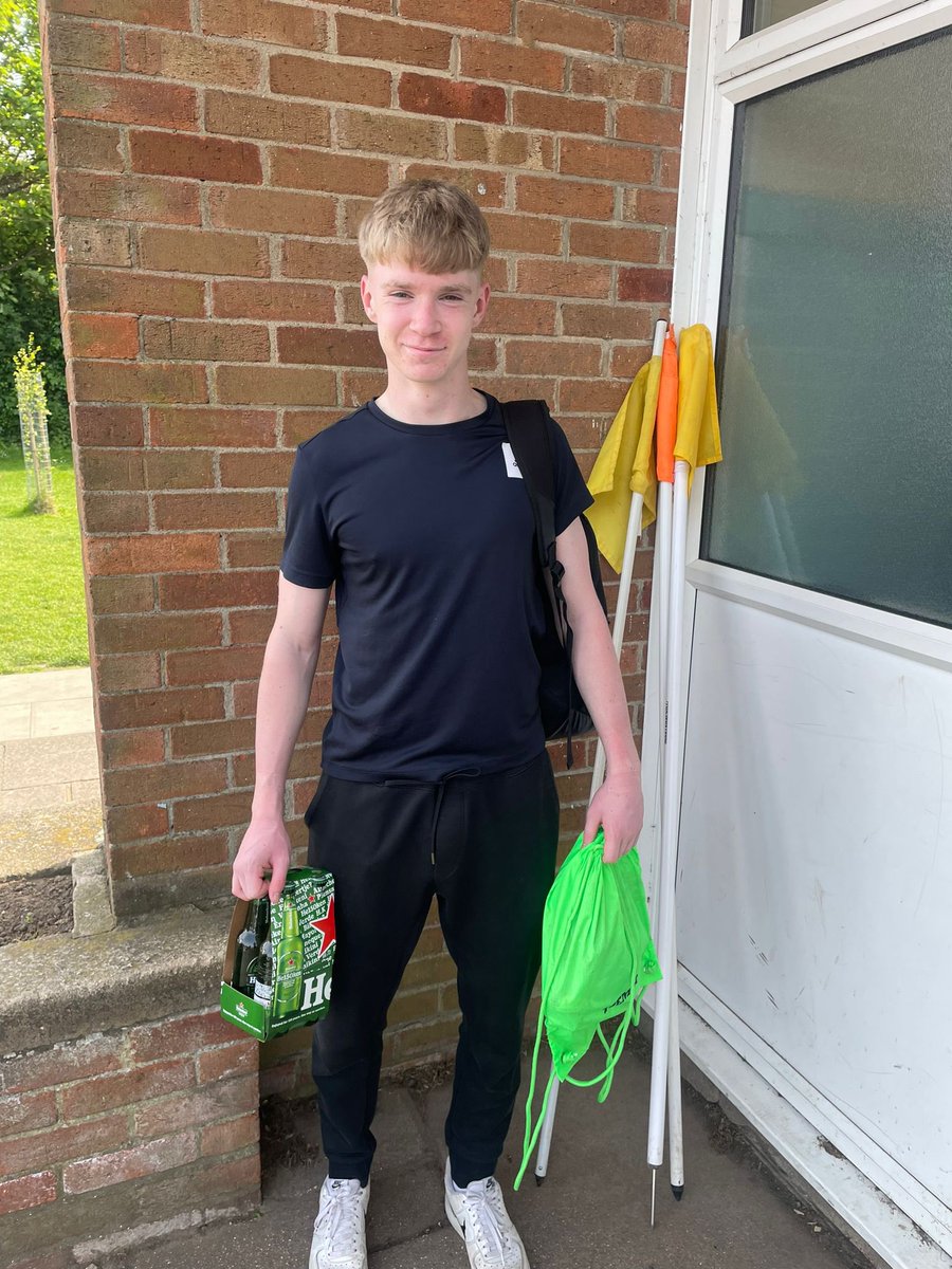 RESULT
 
First XI 3-1 <a href="/HorncastleTown_/">Horncastle Town FC</a> Reserves

<a href="/parla_joe/">Joe Parla</a> ⚽️
<a href="/Taylor_Gray77/">Taylor Gray</a> ⚽️
Chris Darrigan ⚽️

@TomLomas7 Barbering MOTM courtesy of Spar Shop Priory Rd 🏆 Austin Barker 

🦅⚽️#EUFC