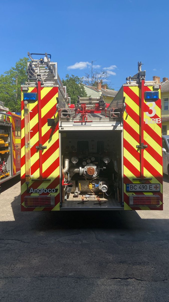 We’re proud to see the donation of Fire Engines being used by firefighters in Lviv. Each vehicle was driven by volunteers and shows the dedication of our support towards Ukraine. Some volunteers left a heartwarming message for the new owners 🇺🇦 #Ukraine #FireAid4Ukraine