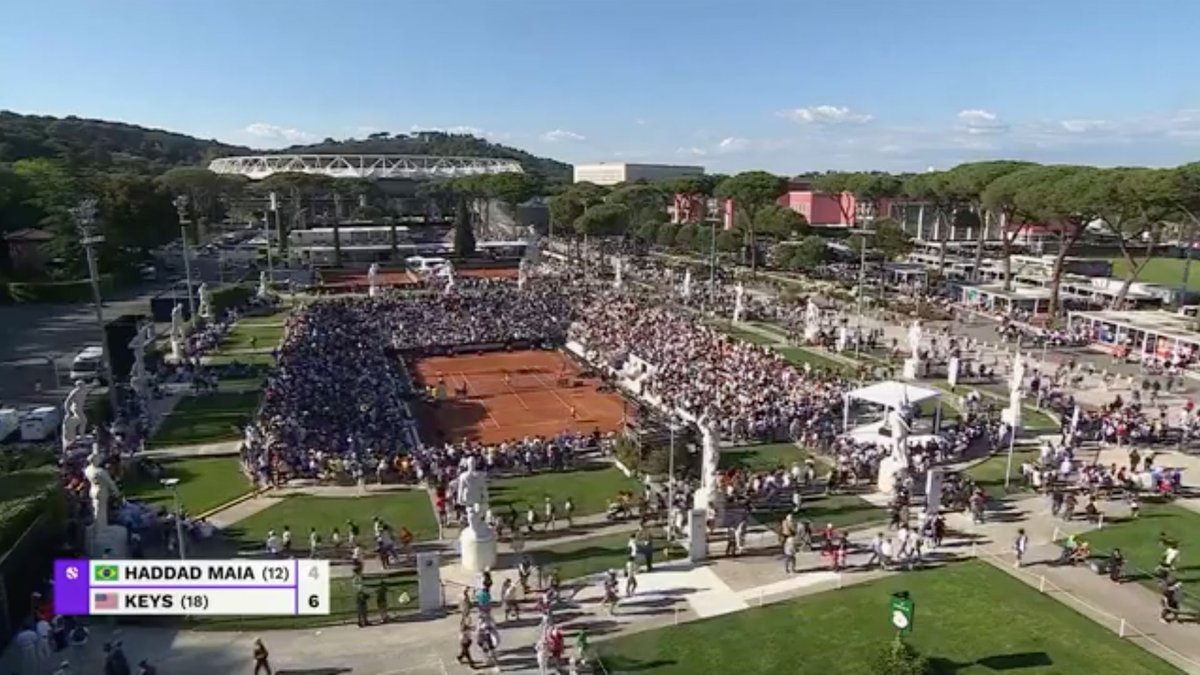 We love to see it 😍 Standing room only now for Haddad Maia & Keys! #IBI24