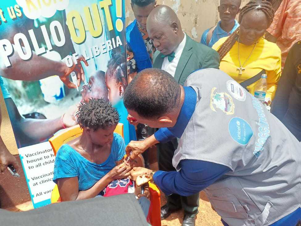 Exciting day in Rivergee County as the Polio campaign officially kicks off alongside the induction of Hon. Mike Swengbe who administered the first dose at the Rivergee City Hall. It's #HumanlyPossible to Kick Polio out of Liberia 🇱🇷