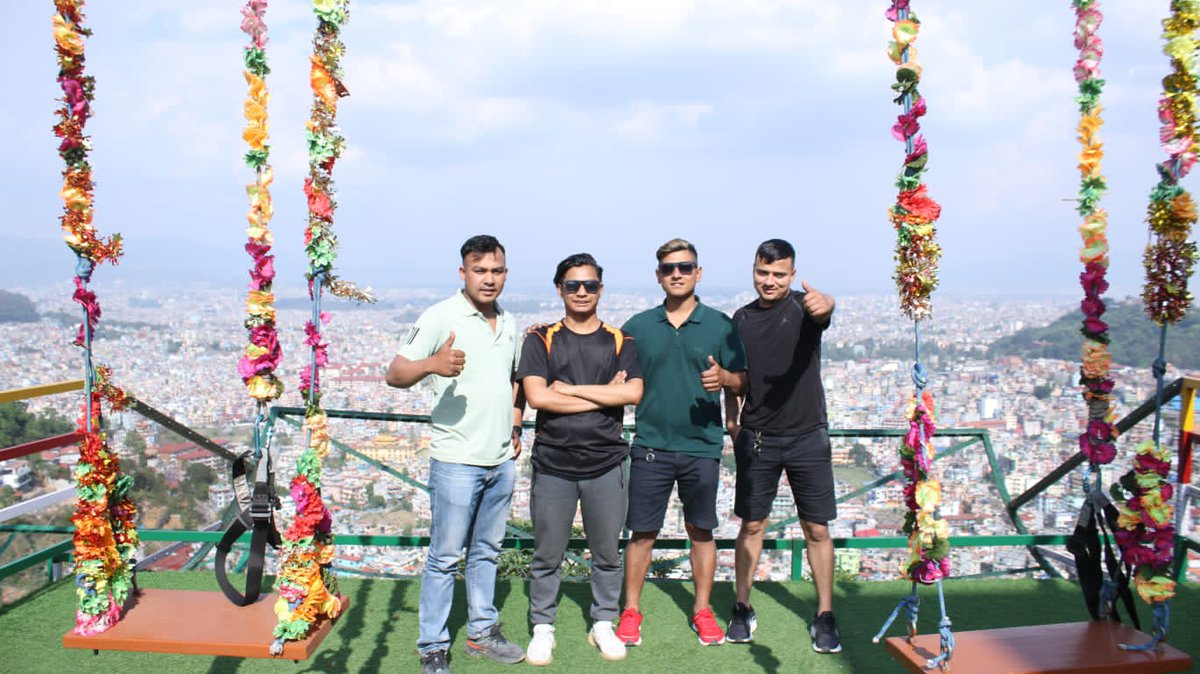 तिमिहरुले अध्ययन गर्न
 नसकेको पुस्तक हु "म" ❤️😇
नबुझी बाहिरै बाट ब्याख्या नगर🥺
#शुभरात्री  #ॐनमःशिवायः