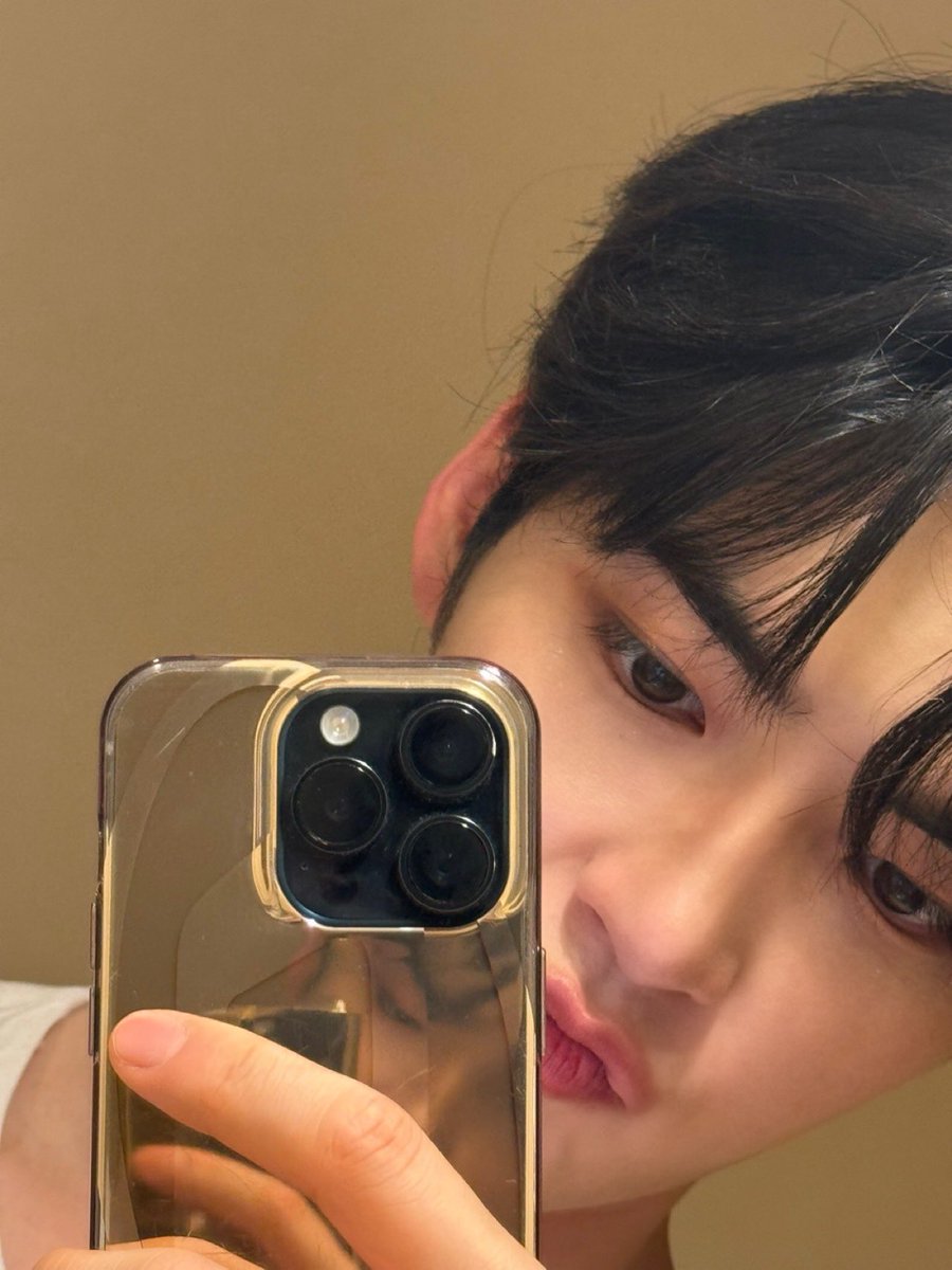 ZB1_jp's tweet image. _💌

ZEROSE~🌹
デビューする前にKCON JAPANで
本当に幸せだったのに, いつのまにか1年が過ぎて
3集を目の前にしてるね :)
ゆらゆら の歌みたいに、いつも心に僕たちの思い出が一緒にあれば嬉しいなあ~🌸
本当にたくさんありがとうㅎㅎ

3集もたくさん期待してね!

#SUNGHANBIN #ソンハンビン…