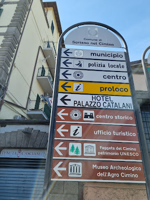 When in Lazio...visit Soriano nel Cimino 1/6.
#Soriano #SorinaNelCimino #VisitLazio #LazioIsMe #LazioDelleMeraviglie #SurprisingLazio #FaiUnSaltoNelLazio #RiparTIAMOLazio #architecture #travelblogger #travelling #architecturelovers #architecturephotography
romandespatches.blogspot.com/2024/05/when-i…