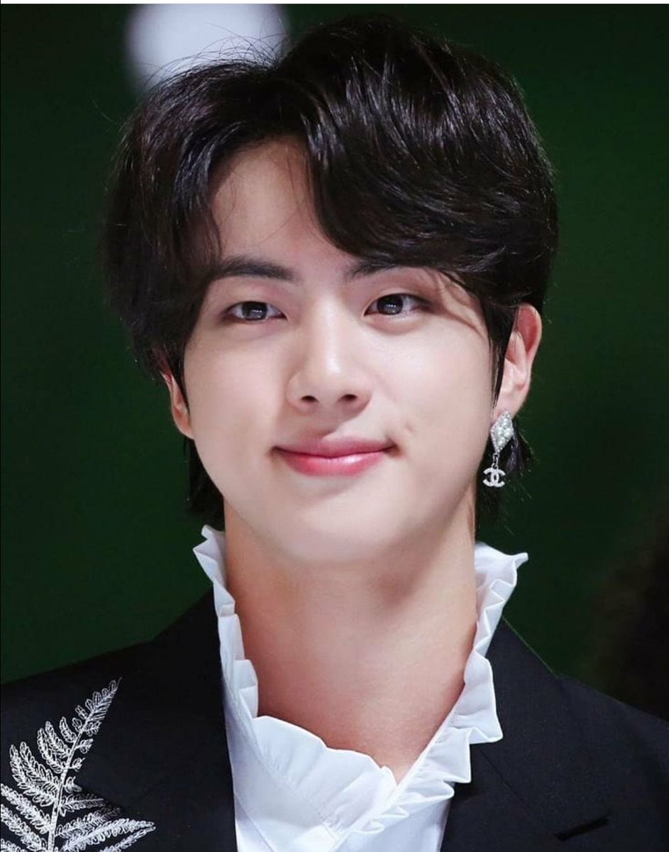 Çok az kaldı prensime kavuşuyoruuuuuz 🥺 SEE YOU NEXT MONTH JIN #TheReturnOfTheAstronaut.