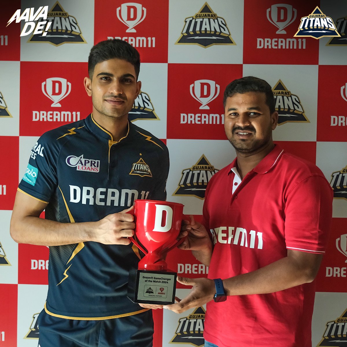 The Dream11 Champion fan, Akhil, presenting Captain @ShubmanGill with the #Dream11GameChanger award for his game changing performance in last night’s victory - 151 points! 👏 #AavaDe | #GTKarshe | #TATAIPL2024 | #GTvCSK | @Dream11