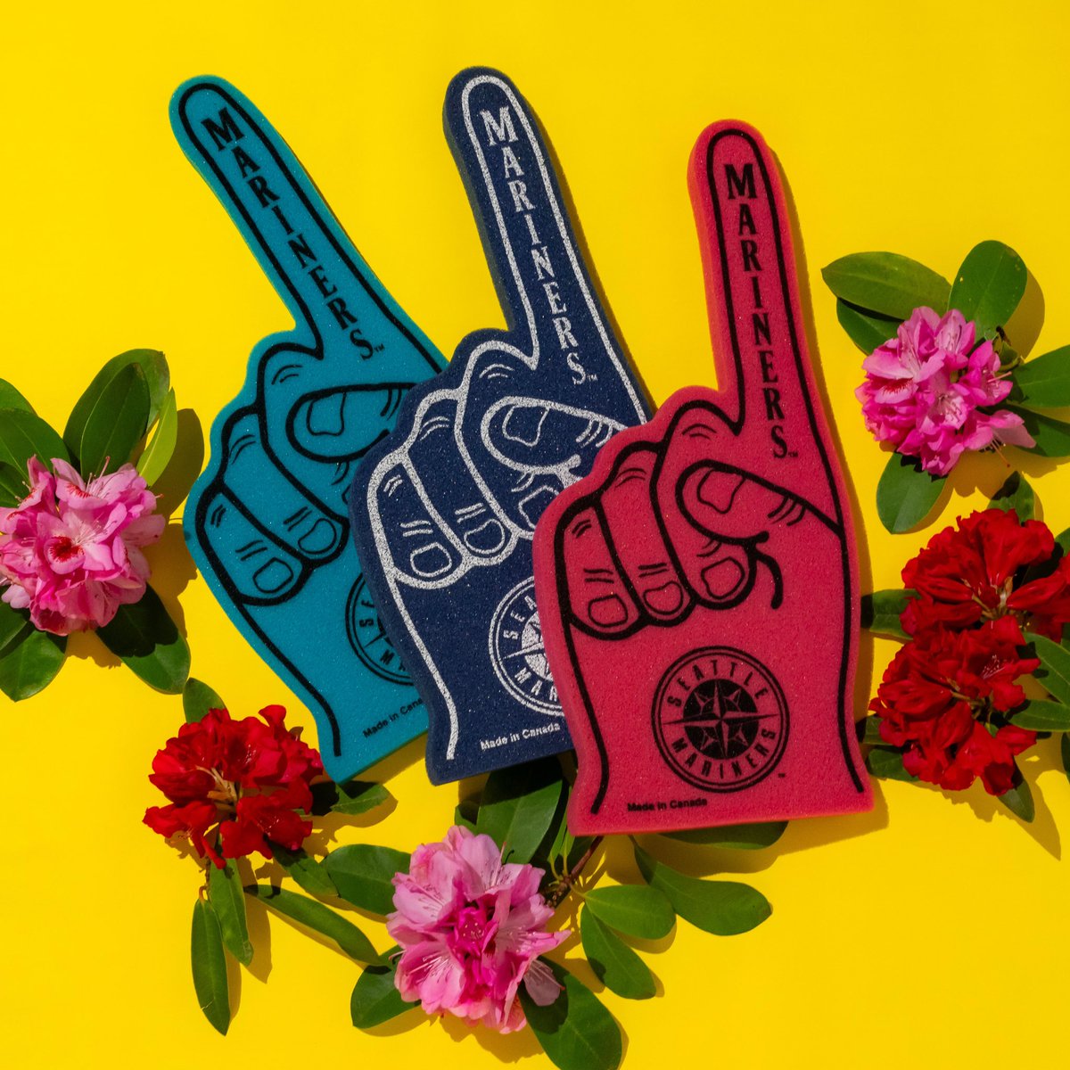 Mariners baseball, sun and Mother’s Day weekend - what a combo! ⚾️☀️🌸 Come visit us at @TMobilePark or Downtown Seattle for some last minute shopping. We open at 11am today!