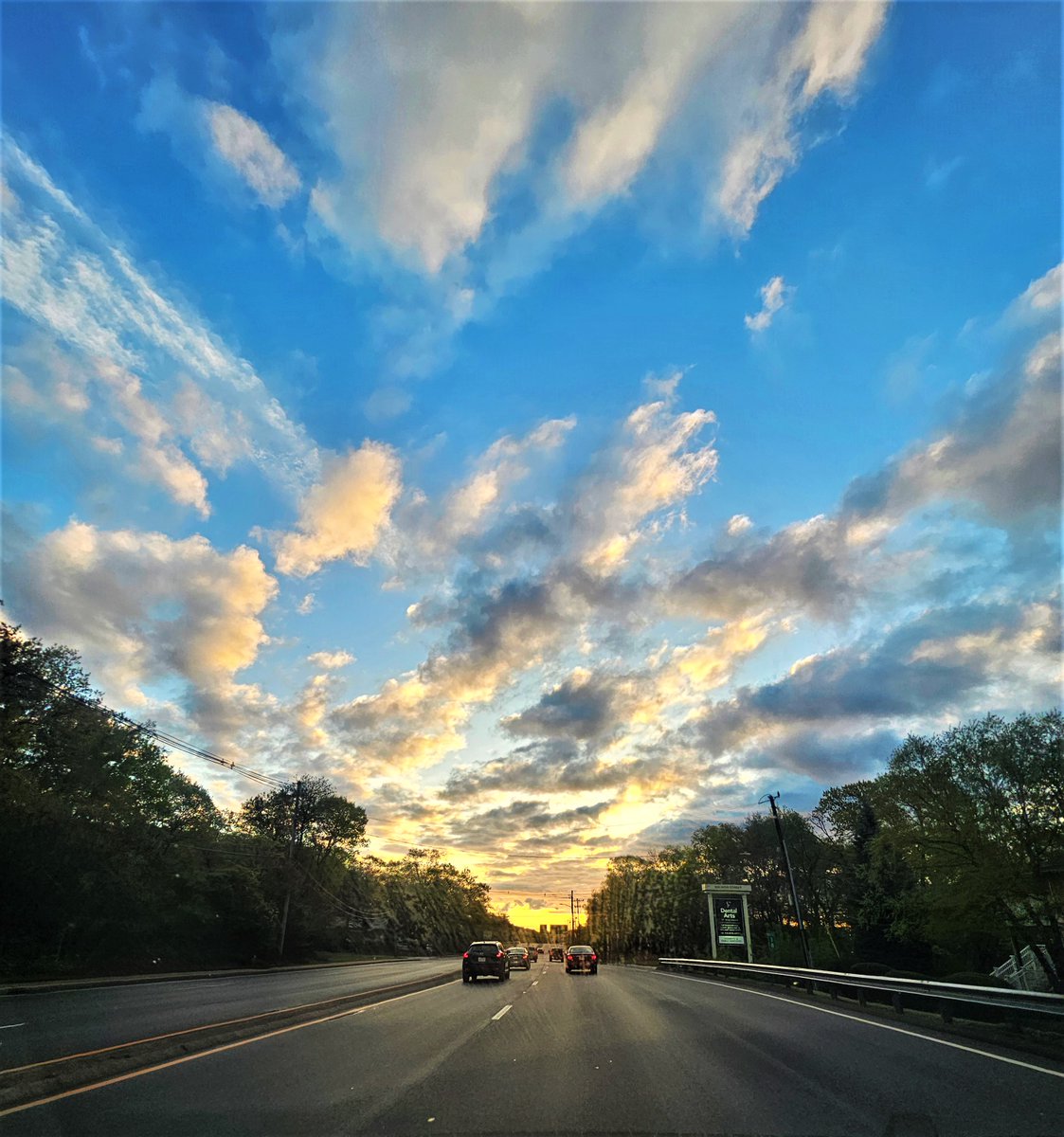 EConley's tweet photo. Thursday, May 8

To work,
From work,
Quick stop at the swamp for a moment of reflection,
Final leg home

The tasty bread of the shit sandwich.

#commuter #badDayAtWork https://t.co/OQMoEXYUQF
