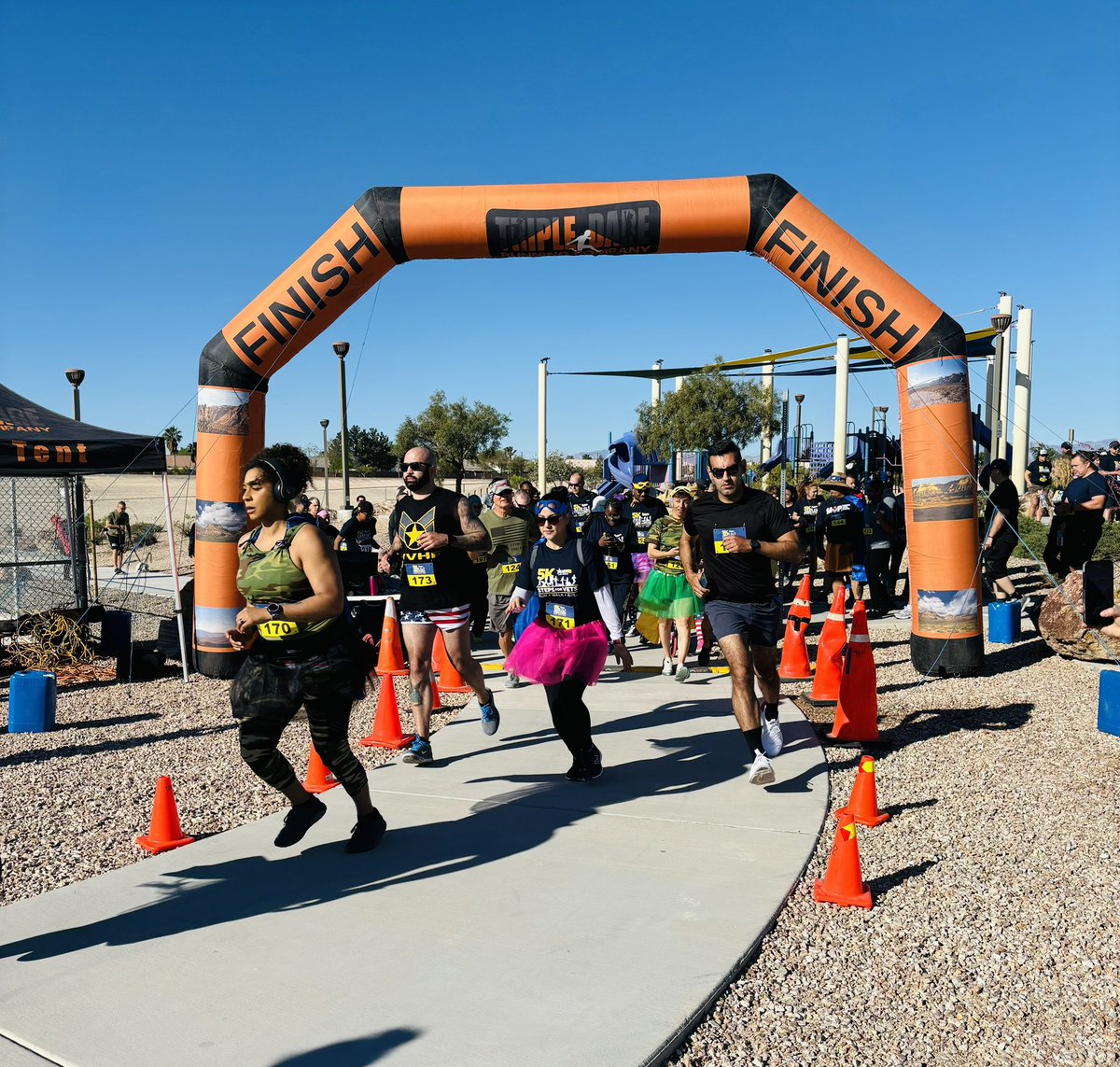 931TheMountain's tweet image. The 2nd annual #StepsForVets is underway with @USVETSLV at #SandstoneRidgePark! @dudeitsice is ready to welcome back our walkers, runners and rollers! If you can’t make it, but still would like to donate &amp;amp; help end #veteran homelessness, click on honor.usvets.org! 🏅🫶🏼🏃🏼‍♂️