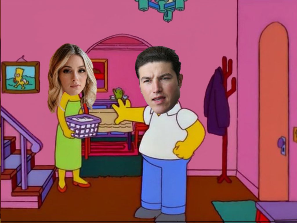 SoySimpsonito's tweet photo. - ¿Y cómo va la planta de Tesla en Nuevo León, Samuel?
- ¡No quiero hablar de eso! 😭🏃🏻‍♂️ https://t.co/WQwapnTgR6