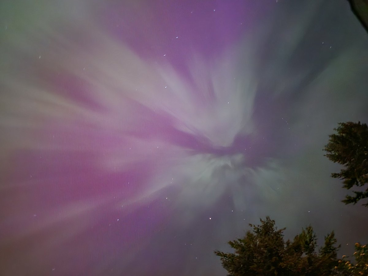 Northern Lights Vancouver Island #NorthernLights #Auroraborealis #vancouverisland #nanaimo #Canada