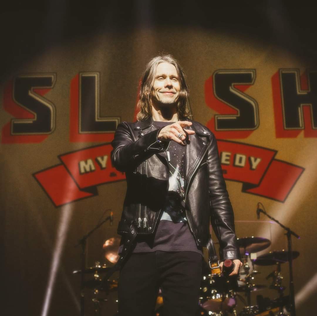 Pic of the day 💖 
#MylesKennedy at #zenithparis by 
© Francois Capdeville for
Metalleux de France 💥
April 29 , 2024 
#SMKC #theriverisrisingtour #picoftheday