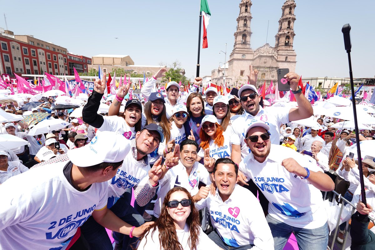 En esta elección hay dos caminos: aplicar la ley o seguir solapando a los criminales con abrazos. Por eso vamos a blindar a Aguascalientes para que no llegue la inseguridad y que siga siendo un estado próspero. No tengan duda: el 2 de junio vamos a celebrar el triunfo de la…