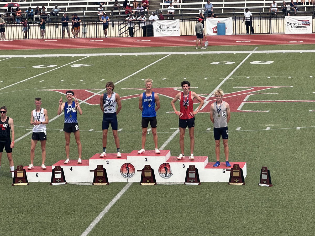 Cameron Langdon finished 3rd at State in the boys 1600 m! Great job Cameron! #GoBroncos #Horsepower @MustangSchools @MHS_Broncos @MHStheStable @BroncoTrack