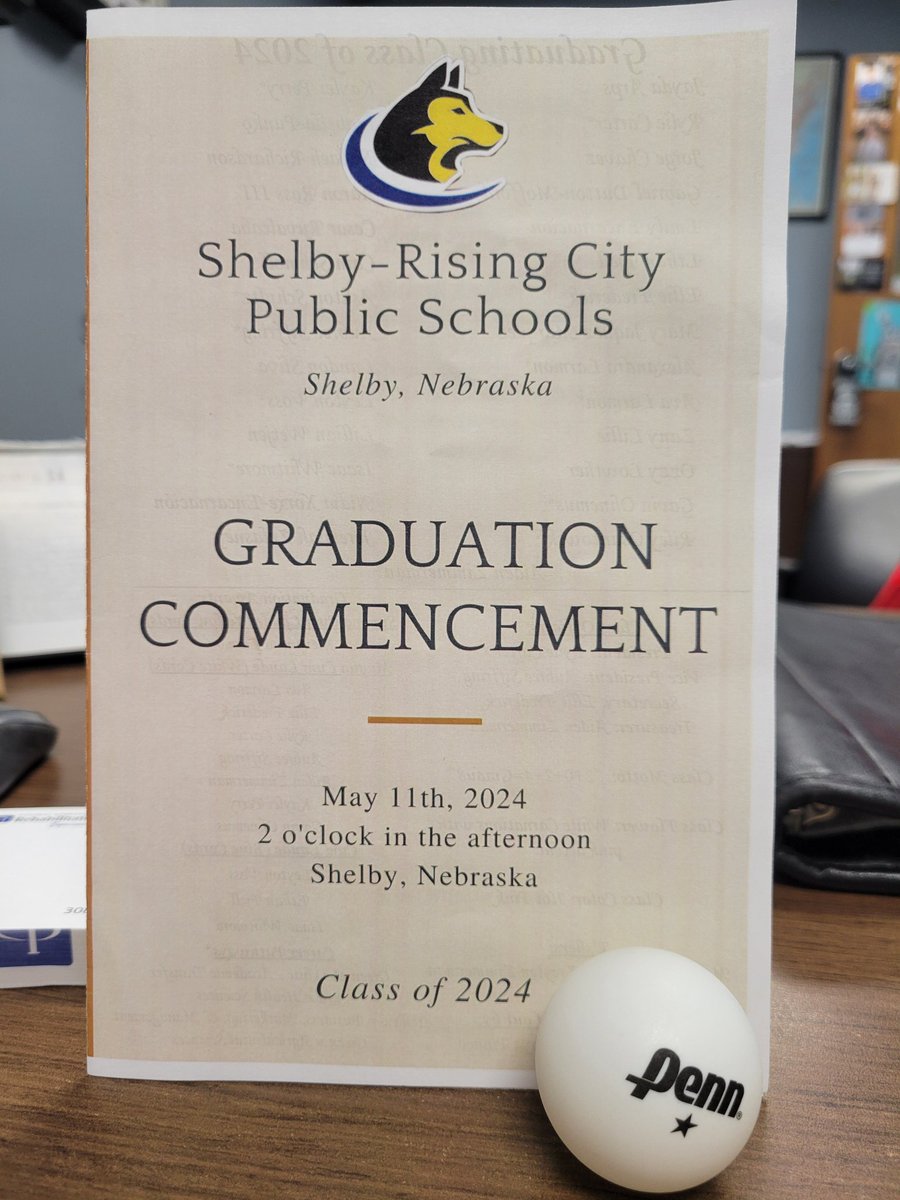 Congratulations to the @srchuskies Class of 2024! I am very proud of you all!

Well played with each of you handing me a ping-pong ball as we shook hands...no rhyme or reason but it was definitely a first and made me smile 😂

#rollskies
#OnceAHuskyAlwaysAHusky

🖤💛💙