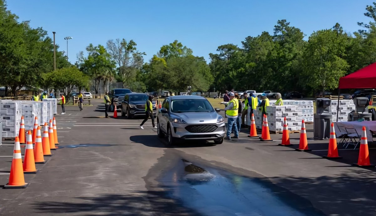 Starting at 4:30 p.m.  the #SalvationArmy is offering free hot meals to anyone who drives through the point of distribution site at J. Lewis Sr. Woodville Park and Recreation Complex, 1492 J. Lewis Hall Sr. Lane, #Tallahassee. Meals will be provided while supplies last.