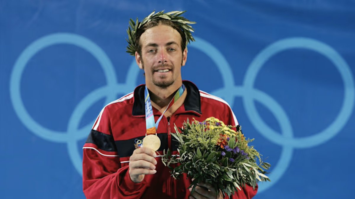 7⃣6⃣ Nicolas “el vampiro” Massu Şili’yi olimpiyatlarda üç kez temsil eden tenisçi Nicolas Massu, hem kendisi hem ülkesi adına 2004 Atina’da tarihi bir performansa imza attı. Bu olimpiyatta çiftler ve teklerde altın madalya kazanan Massu, tenisin olimpiyatlara yeniden dahil…
