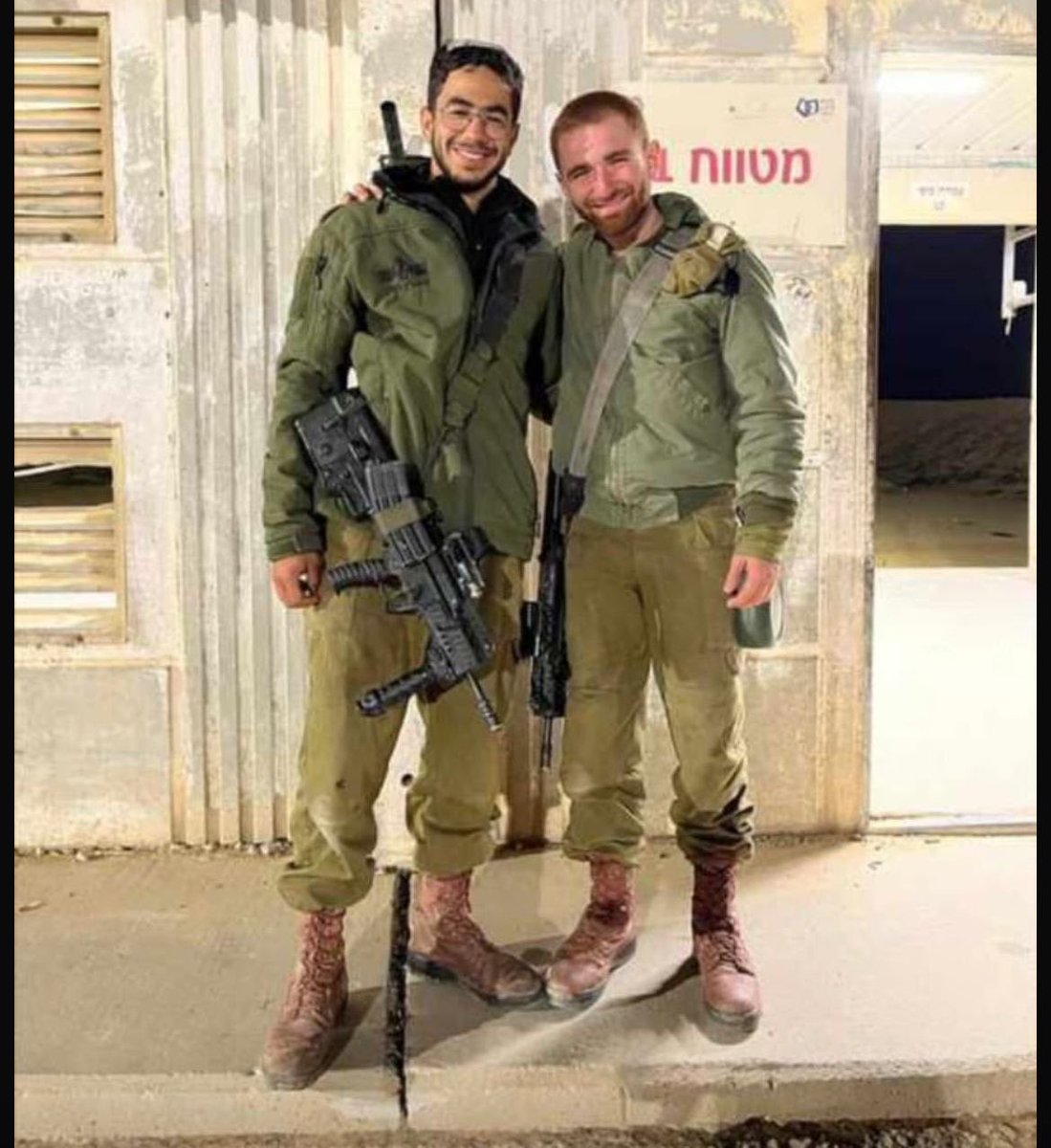 Friends Osheri and Ariel, in their last photo together—one was killed last winter, and the other was killed yesterday. #Israel 

🇵🇸 #IsraelTerrorists #طوفان_الاقصى #FreePalestine #IsraelWarCrimes🇵🇸 #StopGazaGenocide #NoToRafahInvasion #StrikeForGaza #SilentlySirs #غزه_الان -