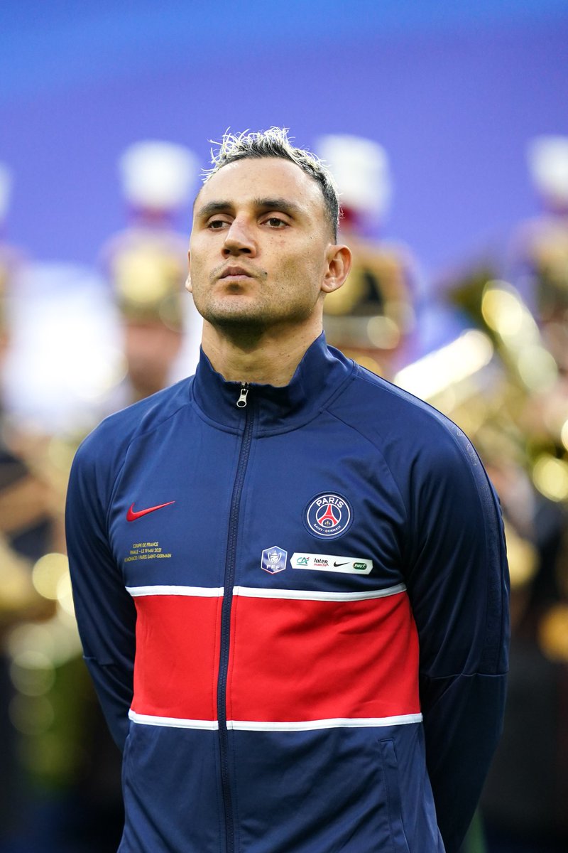 _BeFootball's tweet photo. 🚨 OFFICIEL ! Keylor Navas annonce son départ du PSG. 👋

Top 3 des gardiens de l'histoire du club ? 🤔 https://t.co/x6ZUsiP1YI