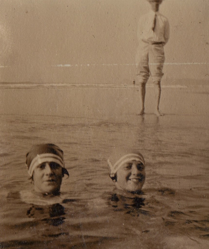 With the sunny weather this weekend, time to cool off with some time on the beach. Here are two locals enjoying some time at Perranporth in the Summer of 1926. #perranporth #perranporthbeach #LoveWhereYouLive #Perranzabuloe