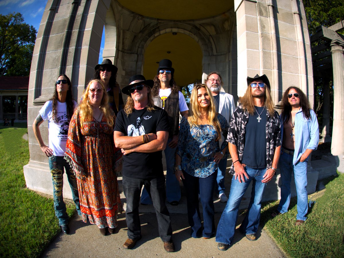 Come experience the nostalgia of the 60s and 70s with Edge of Forever: Lynyrd Skynyrd Tribute at the Voodoo Lounge! #Voodoo #LynyrdSkynyrd #HarrahsKC