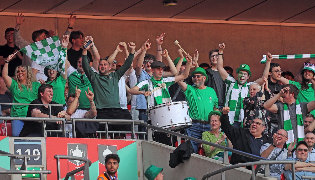 Brilliant support for Great Wakering today Pics: @NickyHayesPhoto