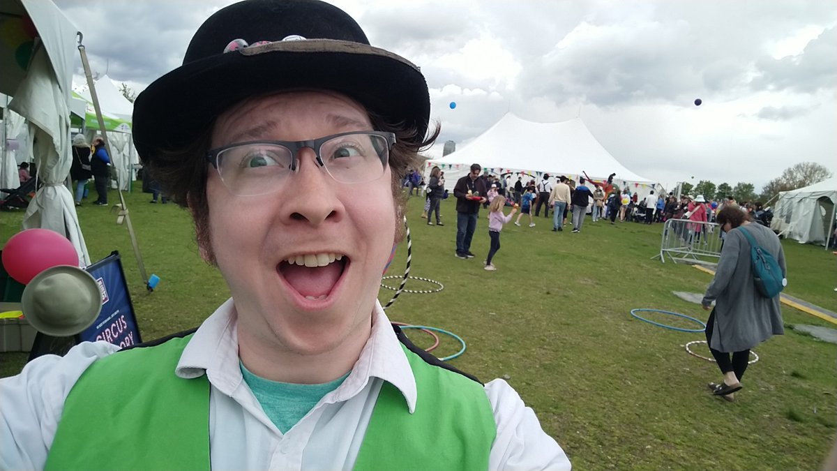 Teaching juggling and Other circus tricks at <a href="/OTTChildFest/">Ottawa Children's Festival de la jeunesse</a> with <a href="/orbitaltalent/">Orbital Talent</a> this weekend until Tuesday! #Ottawa <a href="/EventsOttawa/">Events Ottawa</a>  <a href="/Ottawa_Tourism/">Ottawa Tourism</a>