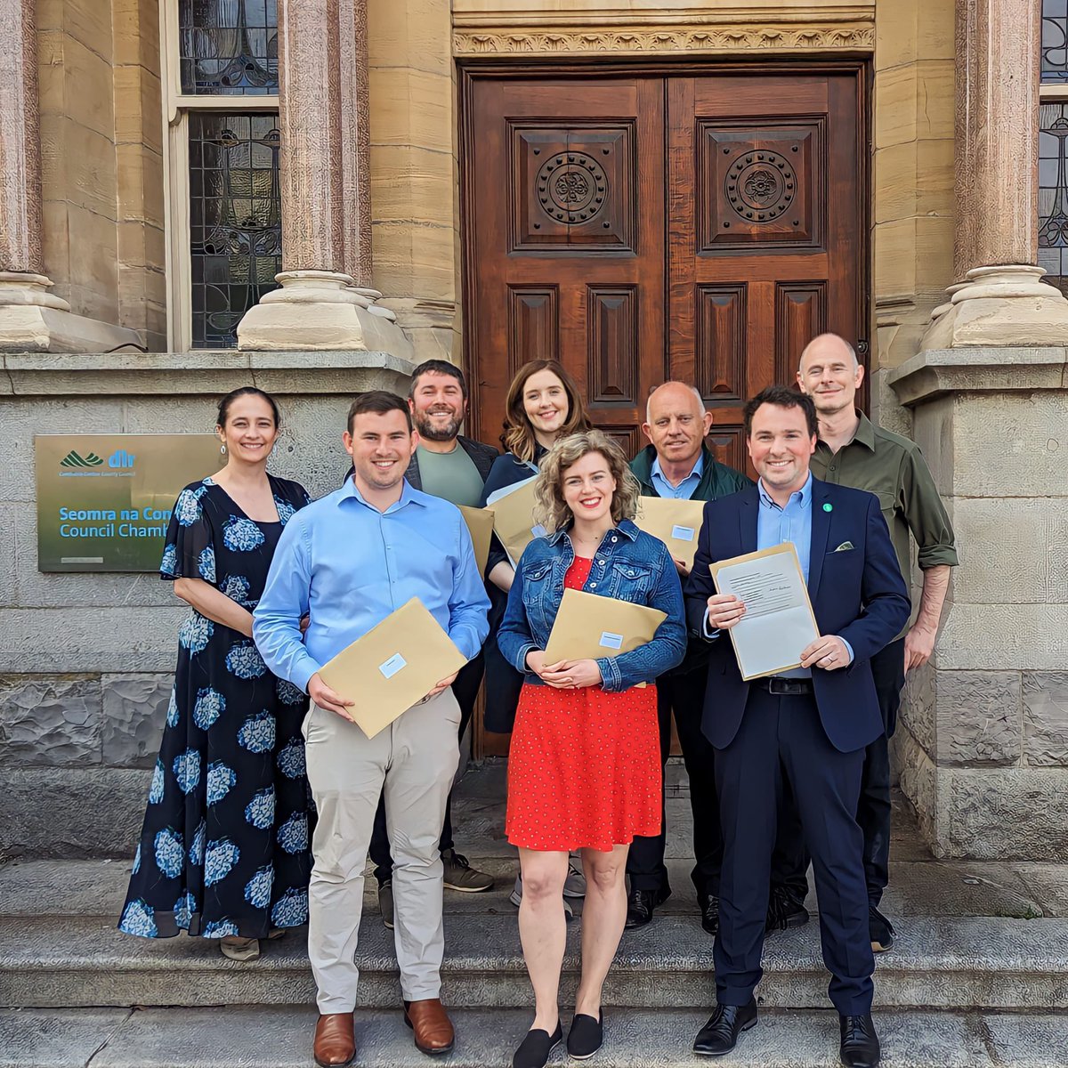 It’s official 🗳️ The nomination papers have been signed. On the 7th June, you can #VoteKivlehan no.1 🌱 Dún Laoghaire, let’s #KeepGoingGreen!