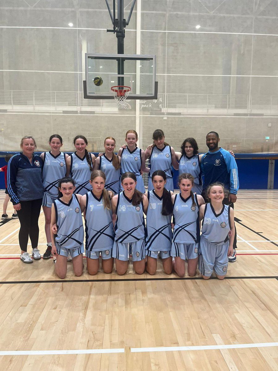 Update from UL 🏀🏀🏀

Our 1st year team have qualified for the All Ireland A quarter finals having secured 3/3 wins today to book their knockout game against Pres Castleisland tomorrow morning at 11am 💪

Wishing these stars the very best of luck 🤩