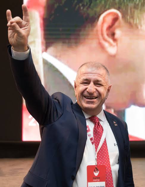 Ümit Özdağ: Biz Türkiyeli değiliz, biz Türk'üz Türk!