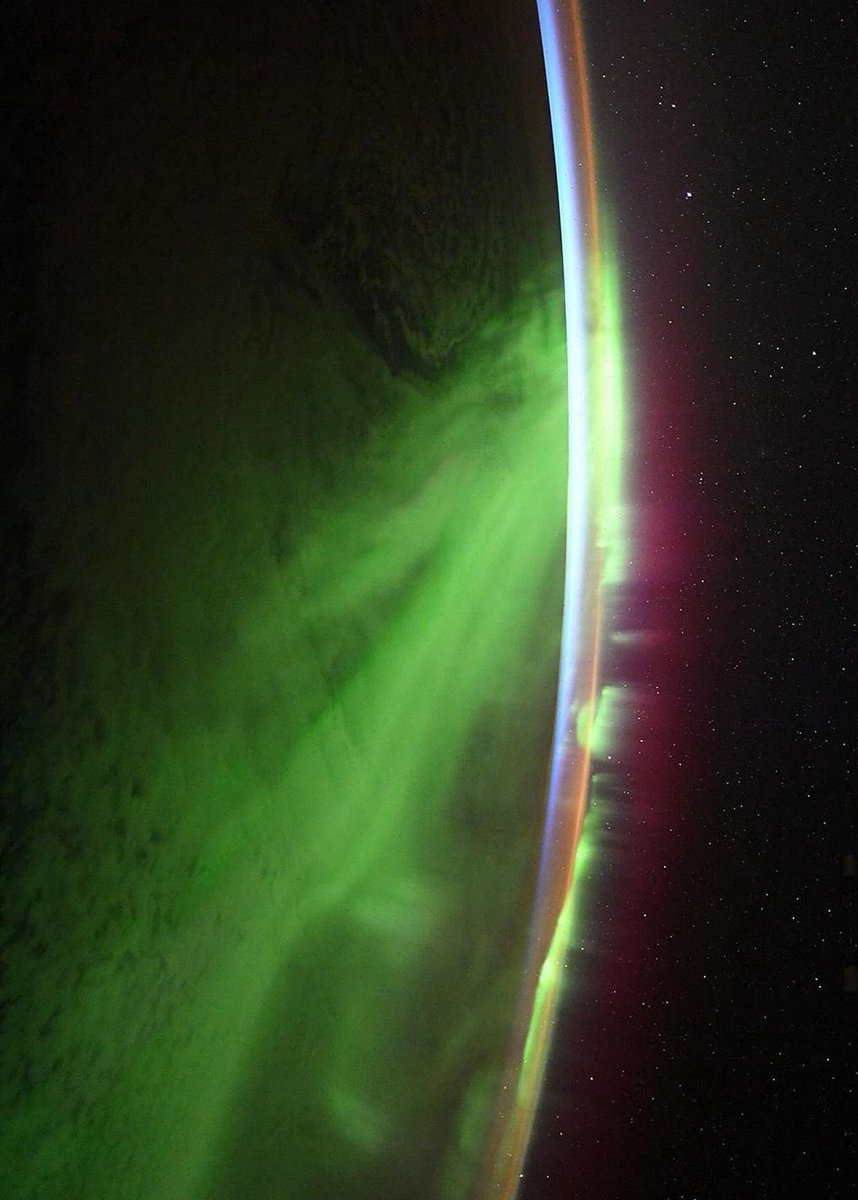 astro_jaz's tweet image. friendly reminder that THIS is what the aurora looks like from space