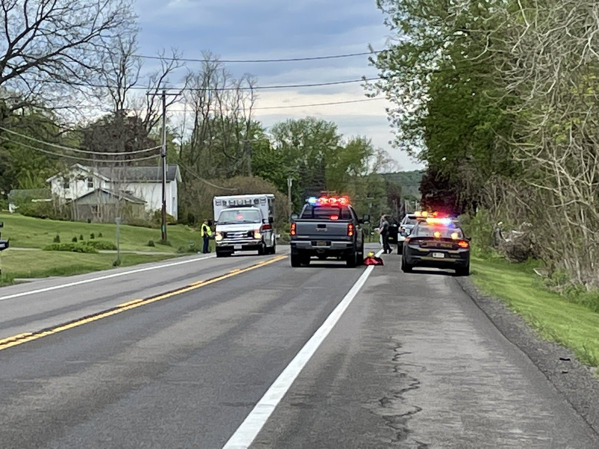 #BREAKINGNEWS @nyspolice on scene of a serious crash that has closed Route 31 in Palmyra near the Wayne County, Ontario County Line. Stay with @13WHAM and @FoxRochester for updates as they become available. @ROCHNYCRIMEINFO @mcfw @OntCoFireCalls @OntarioFireWire