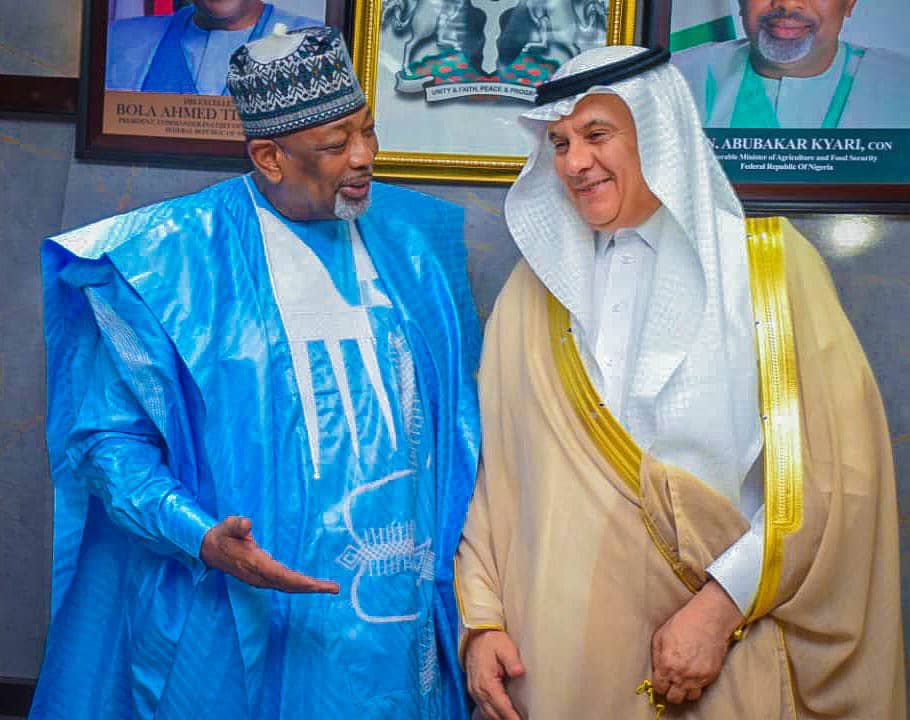 PRESS RELEASE FG TO PARTNER SAUDI ARABIA TO INCREASE FOOD PRODUCTION, OTHERS In a bid to improve the bi-lateral relationship between both countries, the Honourable Minister of Agriculture and Food Security, Senator Abubakar Kyari, CON, has expressed the Ministry’s readiness to…