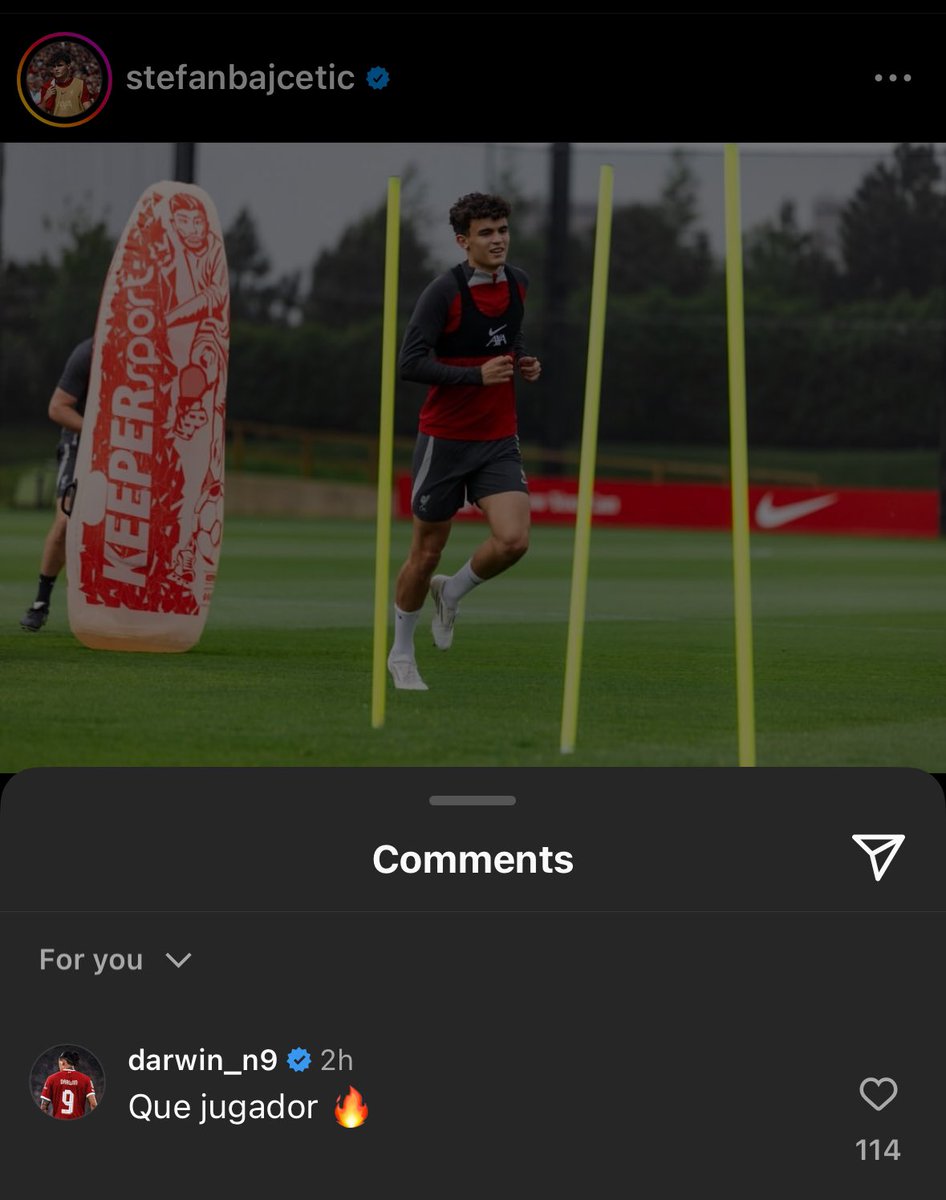 Darwin Núñez under Bajcetic’s post on Instagram 📱 

“What a player” 🇪🇸