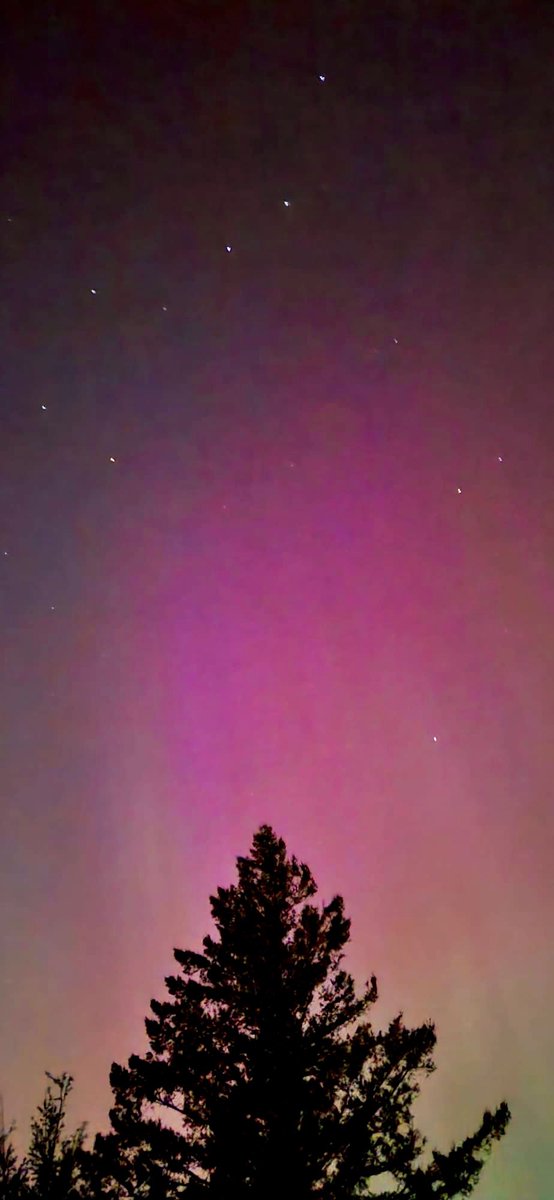 big dipper and the aurora borealis 🥹