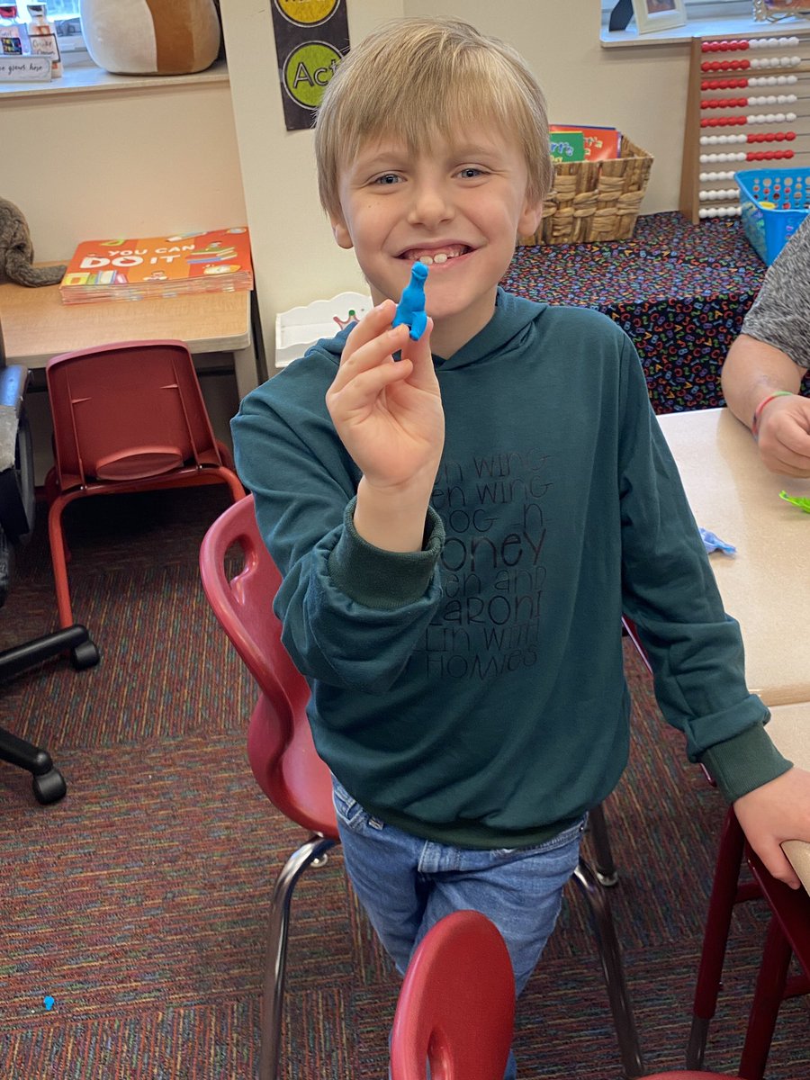 tyeropoli's tweet photo. Family engagement was “caught” everywhere @NewCastleAreaSD’s #RemakeDaysNWPA  “Catch-n-Create” Family Fun event on May 10th! Look at all those smiling faces! https://t.co/1QRjJfC5xL