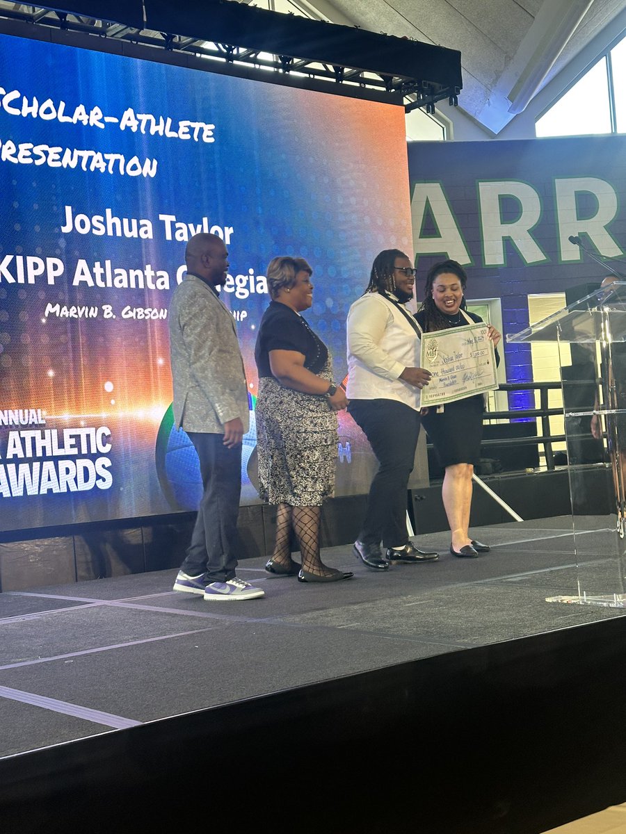 KACWarriorFB's tweet photo. Warriors take home quite a few awards last night at the 2nd Annual Warrior Image Awards. Isaiah Avery received Spirit of Henry McNeil. Marcus Martin and Malachi Heard received 2024 Breakthrough Athlete. KAW received Breakthrough Team Performance for middle school. https://t.co/hzDILwZ8sb