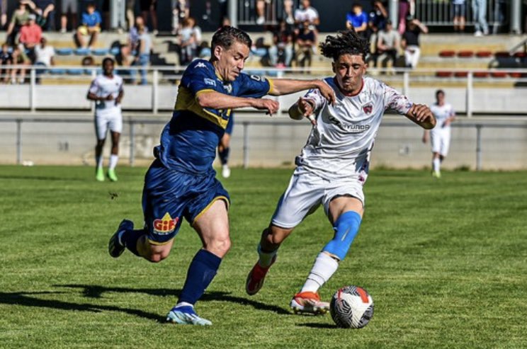 National 3(J25) 🆚 @clermontfoot B 🕦 45’ C’est la mi-temps à Limonest. Aucun but dans cette partie. #fcldsd