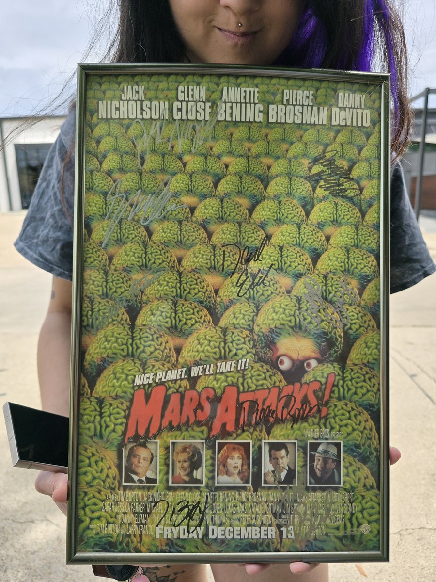 Picked up a Signed Mars Attacks Movie Poster 

Signed by the Actors!